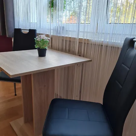 Monteurwohnung Nordost لبسيا